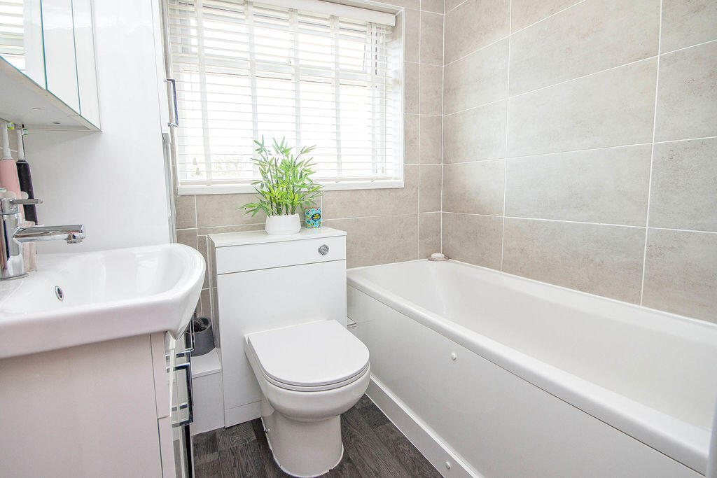 House in Southampton - View 5
