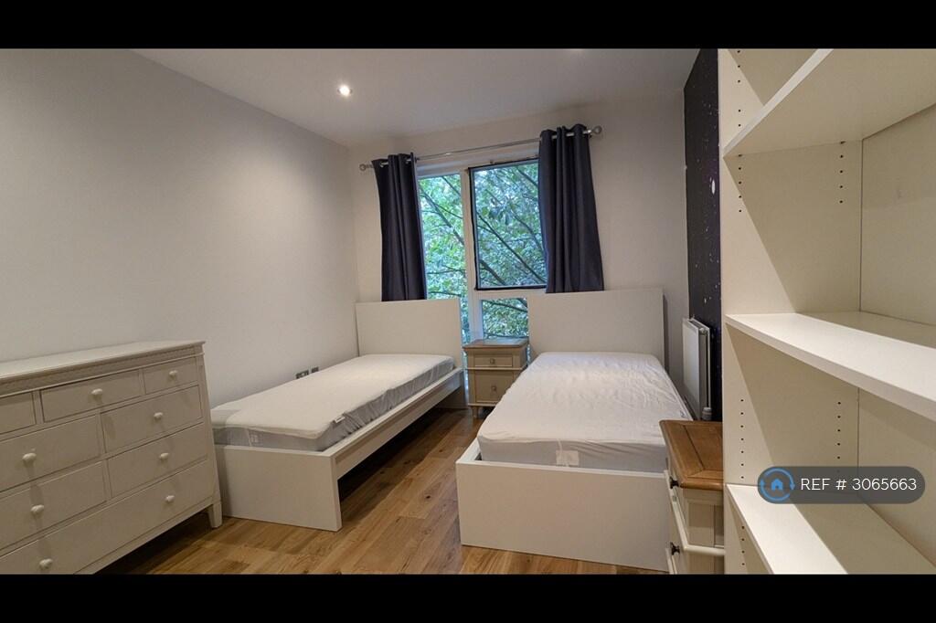 Apartment in London - View 5