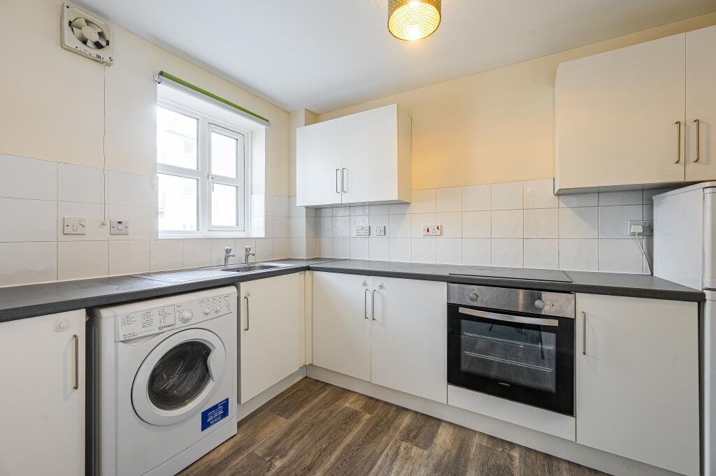 Apartment in London - More
