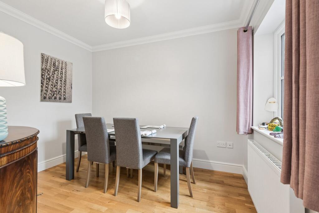 House in North Hertfordshire, Hertfordshire - View 4