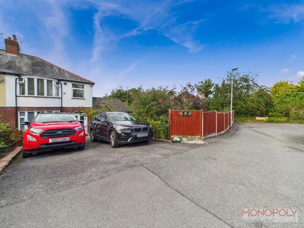 Main image of property: The Crescent, Corwen, LL21