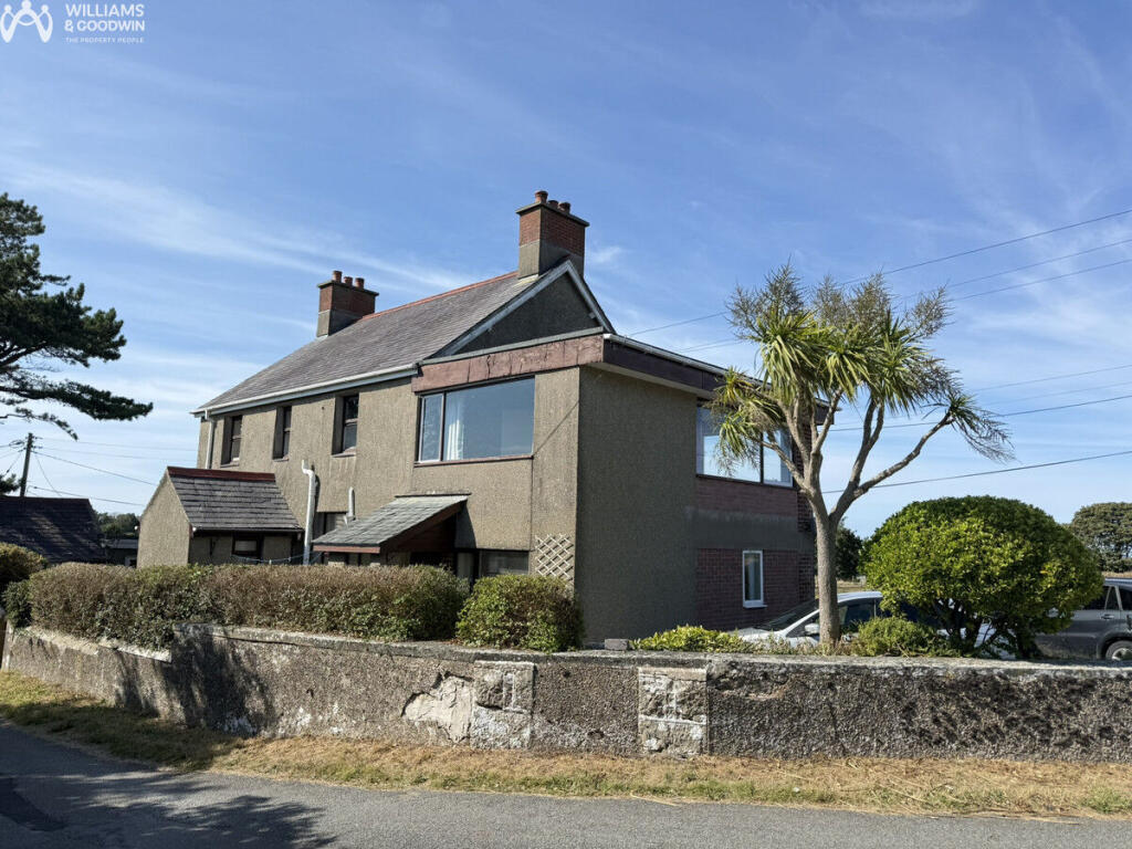 House in Llandudno - View 3