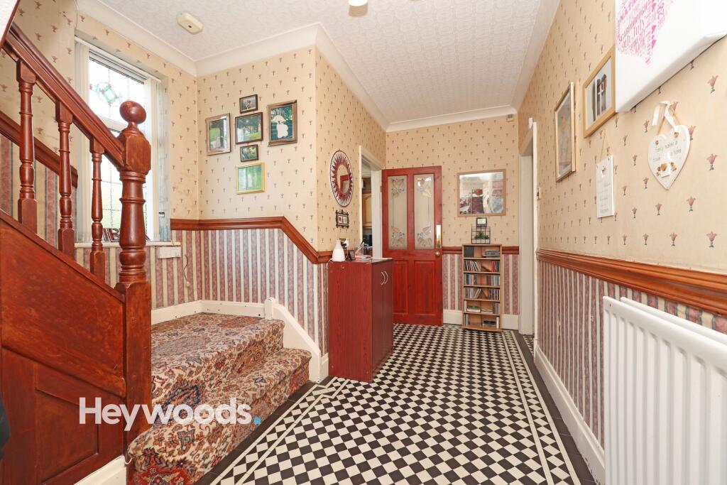 House in Stoke-on-Trent - View 2