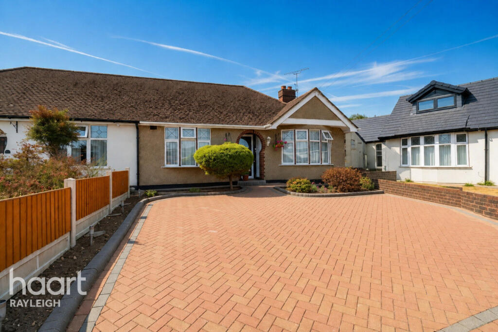 Main image of property: Thames Close, Rayleigh