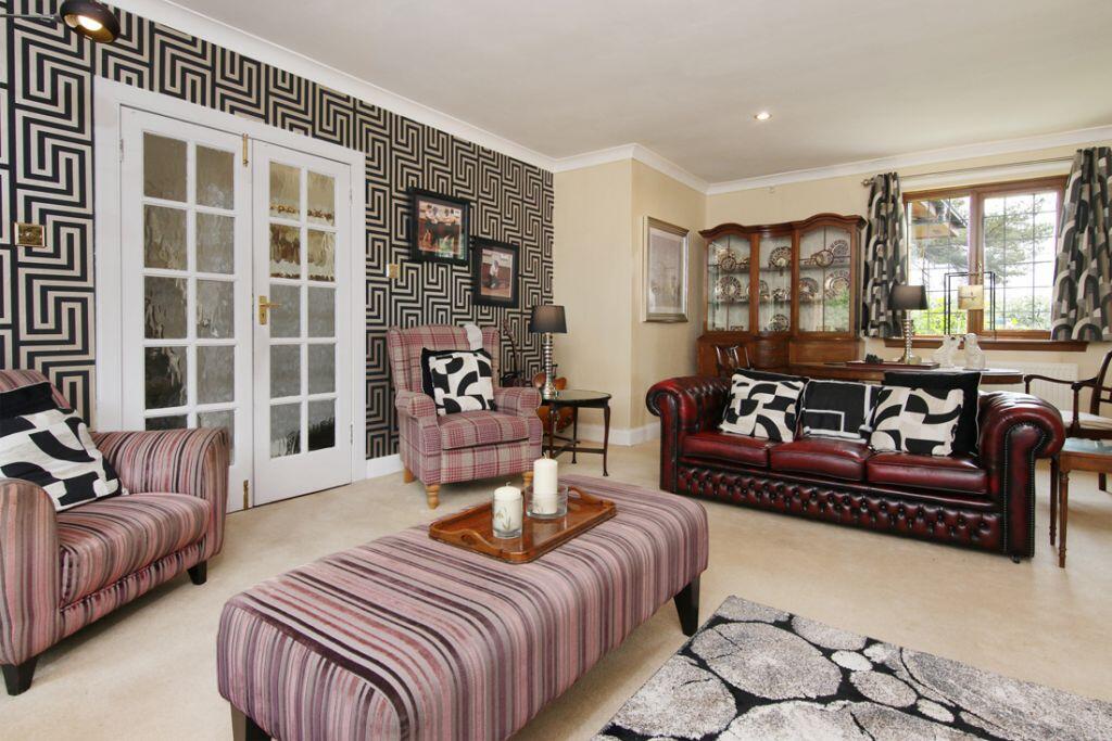 House in Edinburgh, Midlothian - View 5