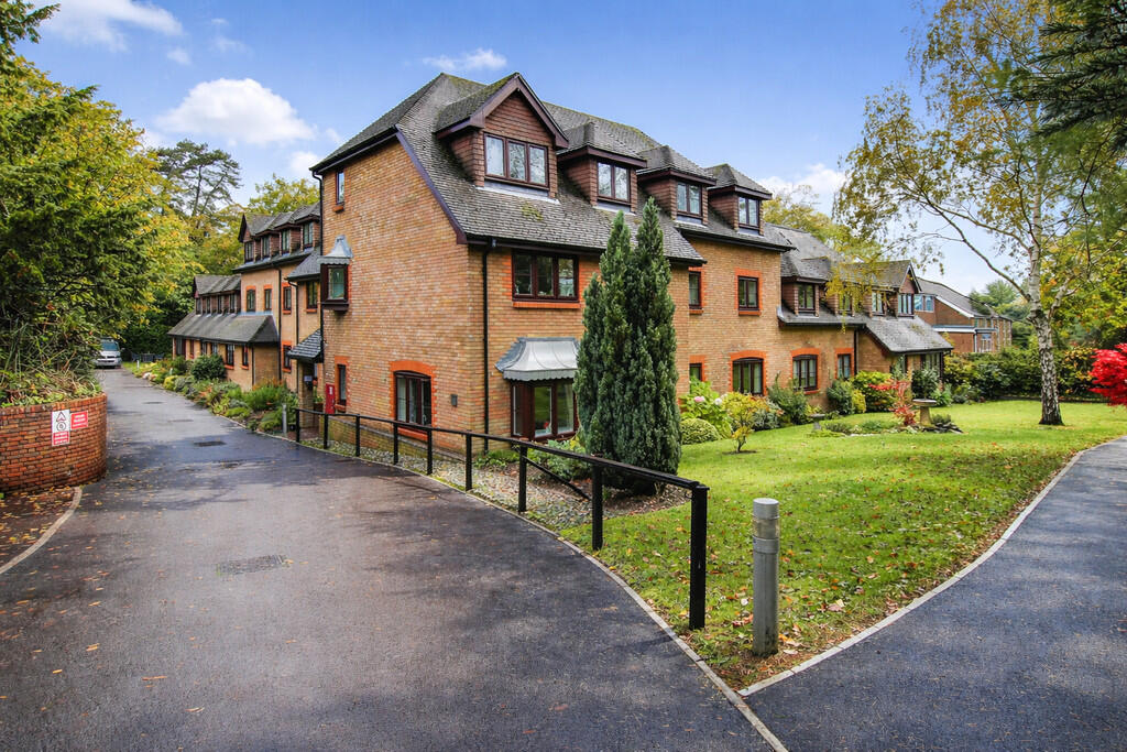 Main image of property: Langdown Lawn, Hythe, Southampton