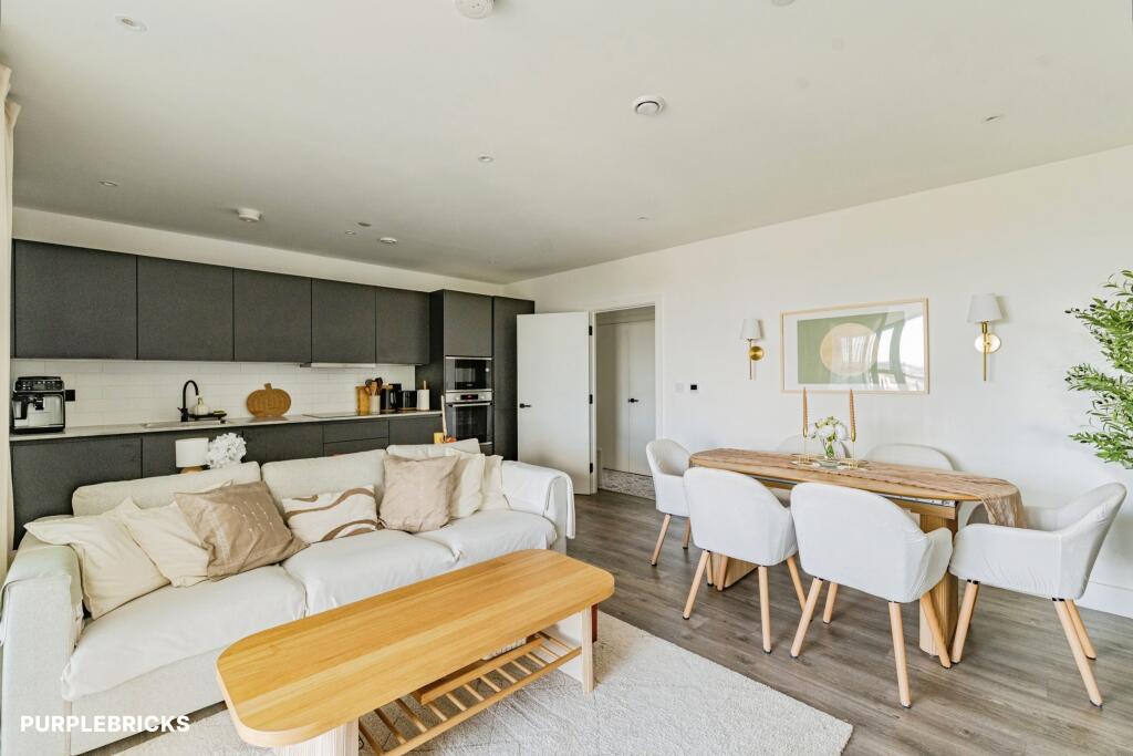 3 Poplar Walk, Croydon, CR0 photo 3