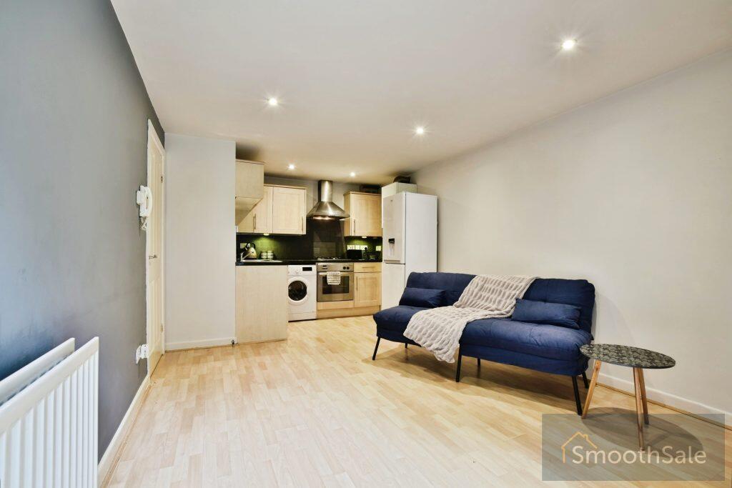 Apartment in Warrington - View 4