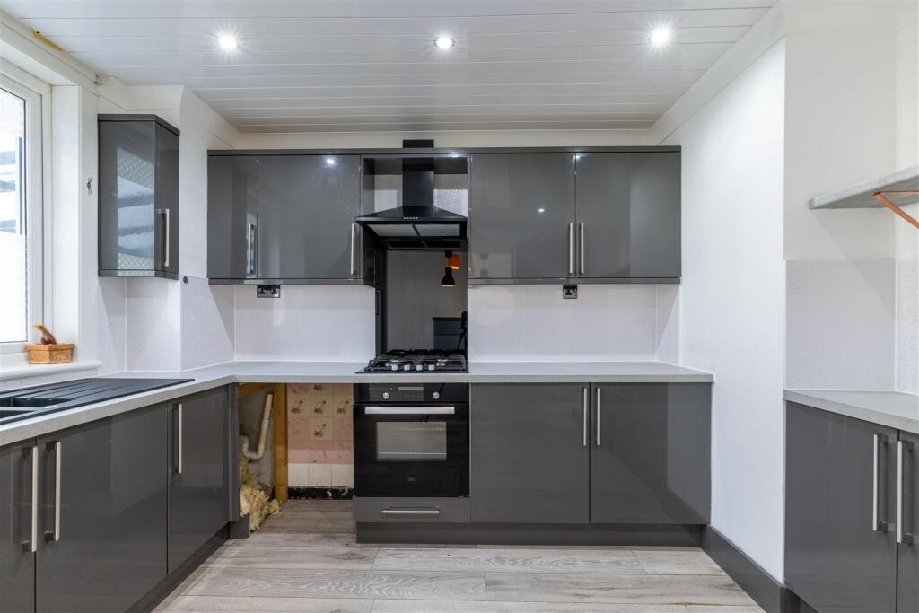House in Perth - View 6