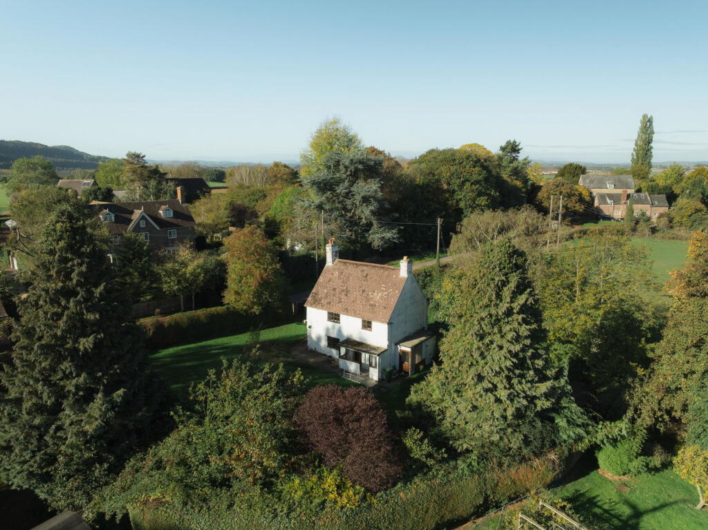 House in Weston under Penyard, Bollitree Castle - View 4