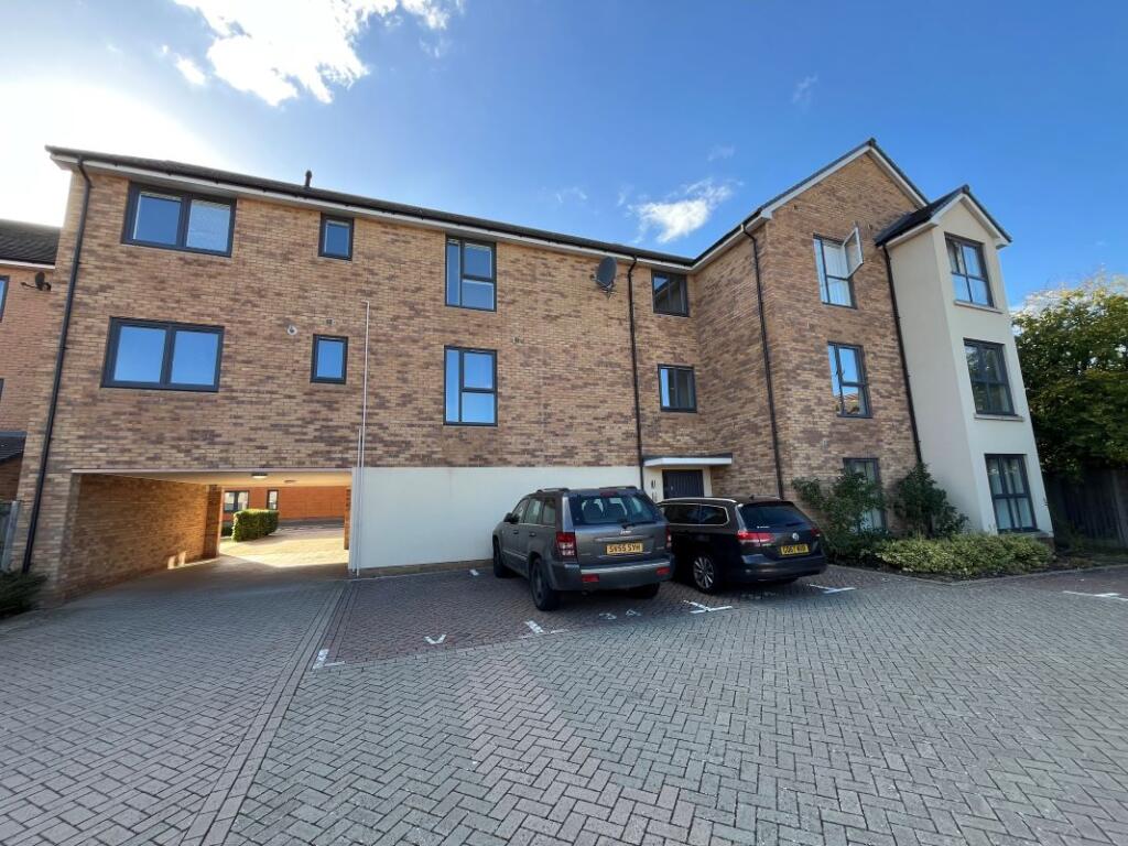 Apartment in Peterborough, West Town