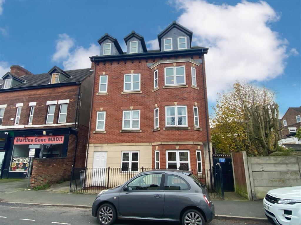 Main image of property: The Courtyard, 2 Roseville Mews, Sale