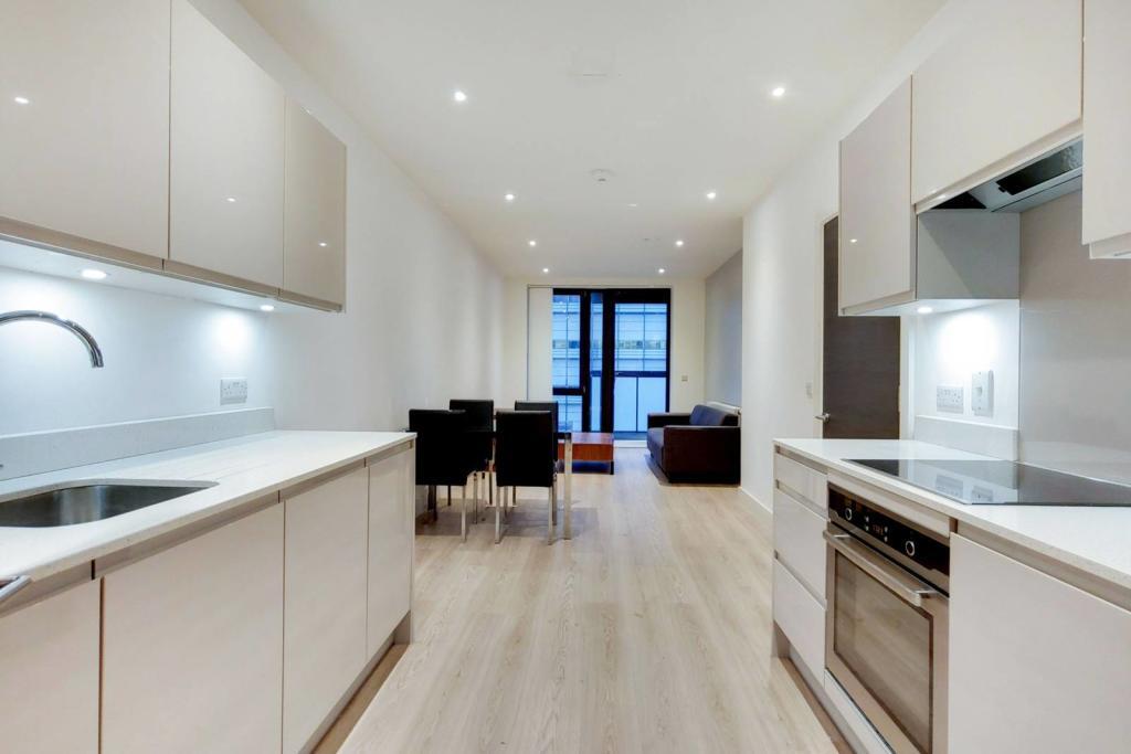 Apartment in London, Aberfeldy Village, Blackwall - More