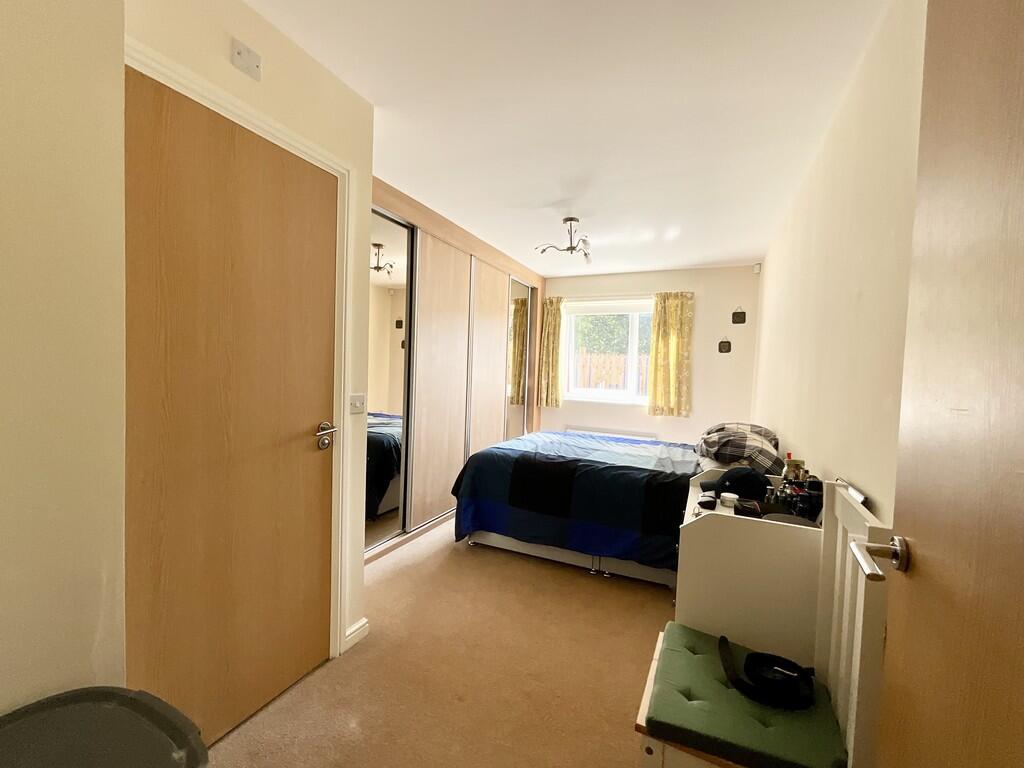 Apartment in York - View 5