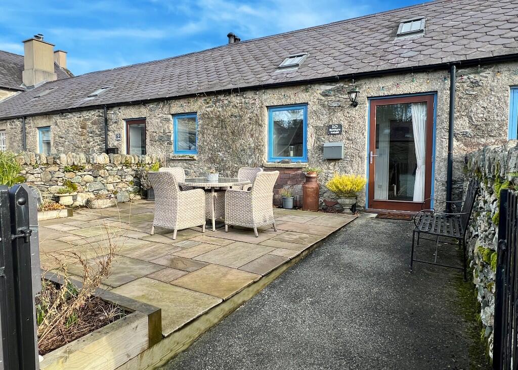 Main image of property: Bwthyn Ystabl, Llwyn Onn, Llanfairpwllgwyngyll, LL61