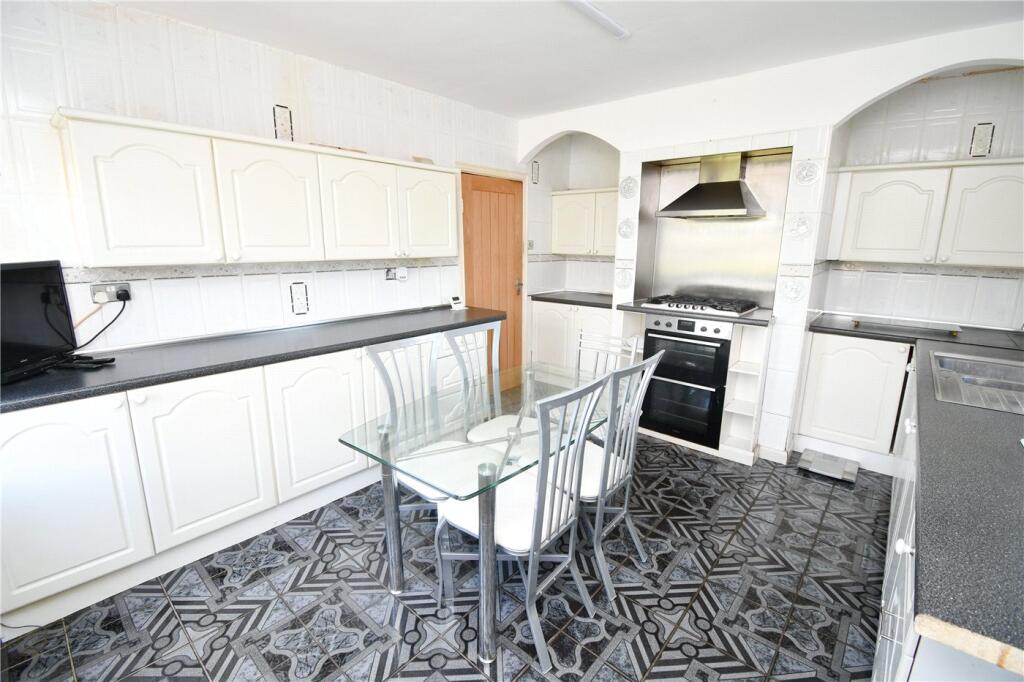 House in Wirral, Liverpool City Region - View 2