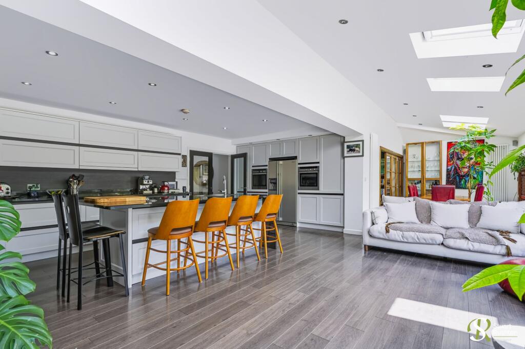 House in Wilmslow, Pownall Park - View 4