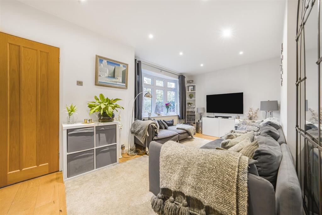 House in St Albans, St Stephen - View 4