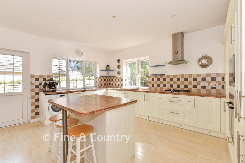 House in Ryde, Fishbourne - View 2