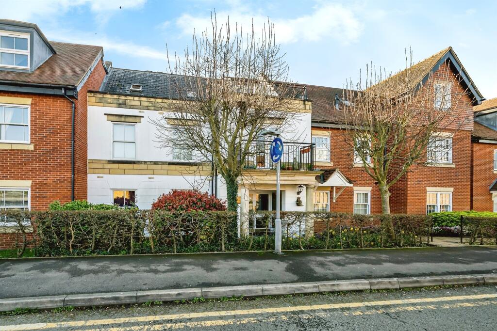 Main image of property: Jennery Lane, Burnham, Slough