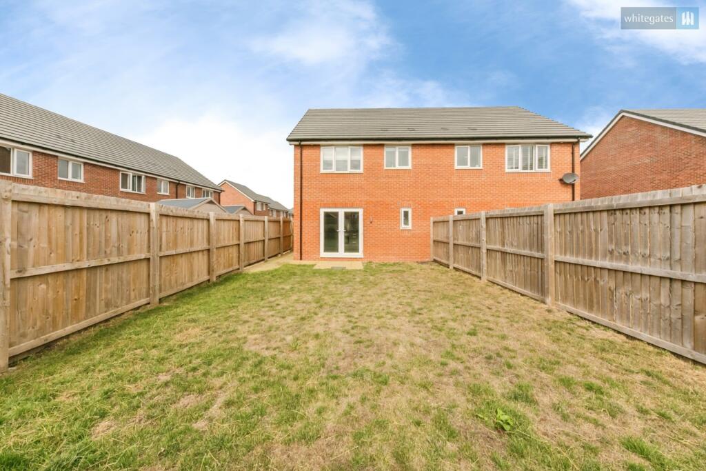 House in Crewe, Cheshire East - View 4