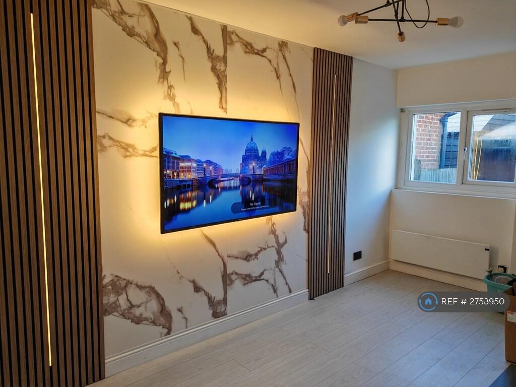 Main image of property: Whitehill Avenue, Luton, Bedfordshire, LU1