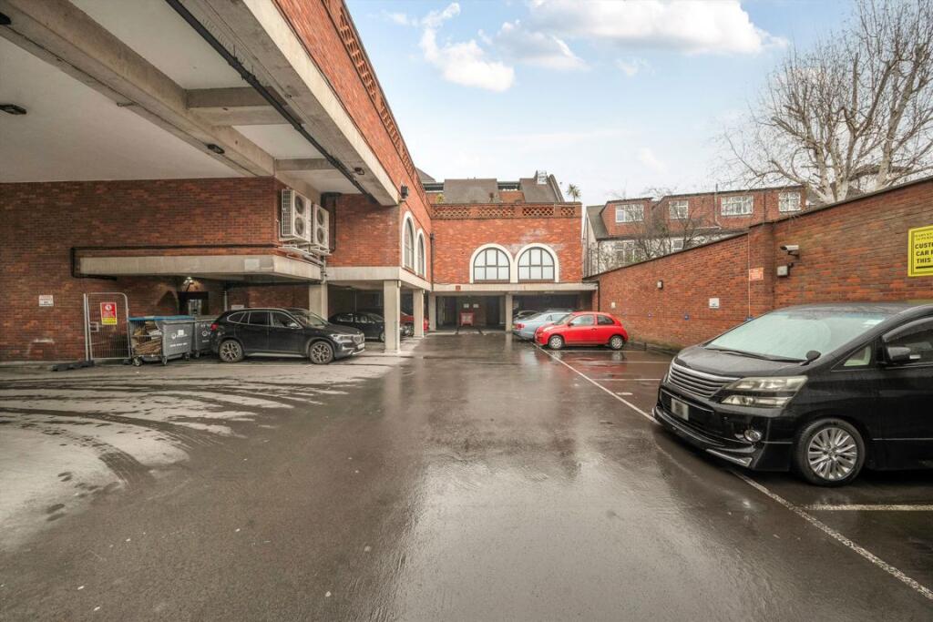 Apartment in Twickenham, Strawberry Hill - More
