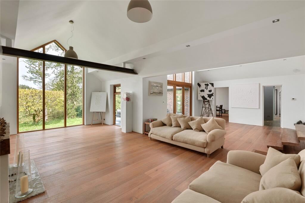 A, Haslemere, GU27 photo 5