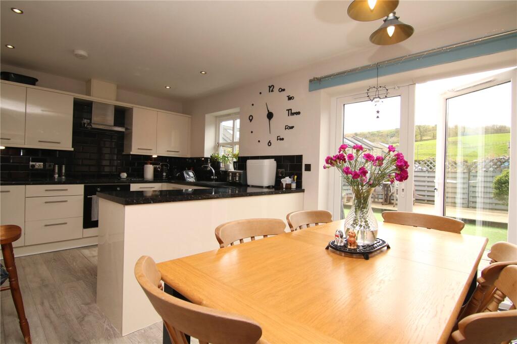 Acre Road, Cowling, BD22 photo 4