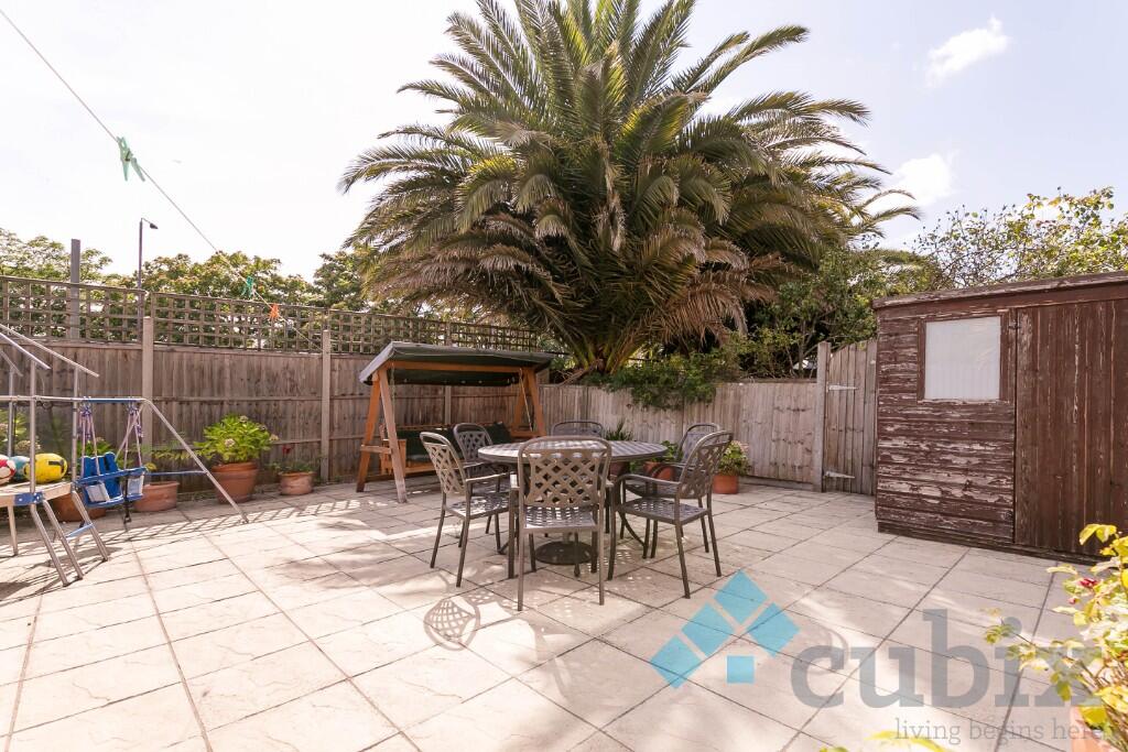 Main image of property: Milton Close, London, SE1