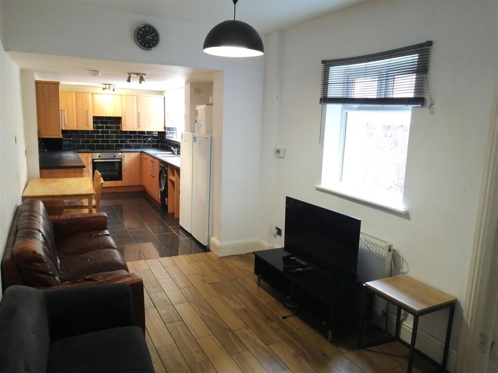 House in Manchester - View 2