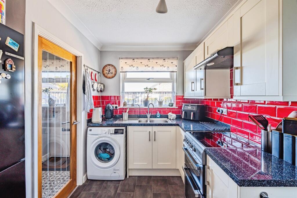 House in Brighton - View 3
