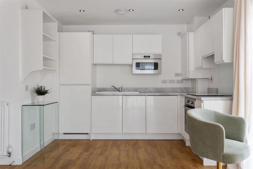 Apartment in Glasgow, Claythorn, Kelvindale - More