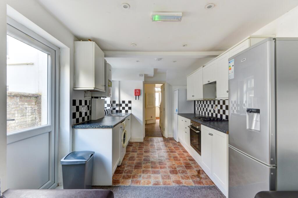 House in Brighton, Round Hill - View 5