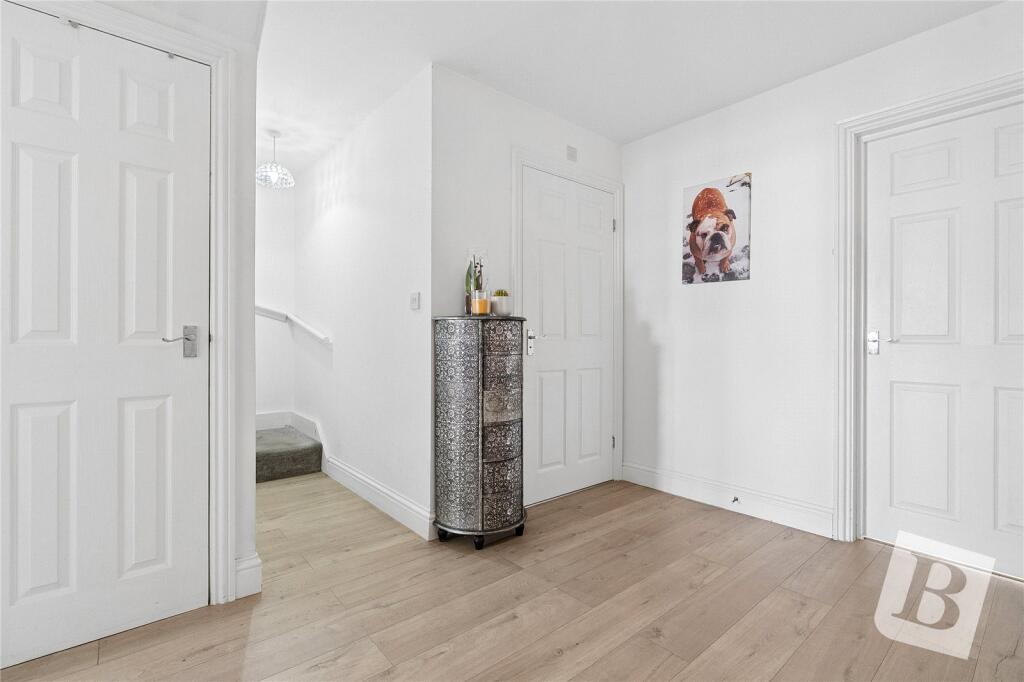 House in Romford - More