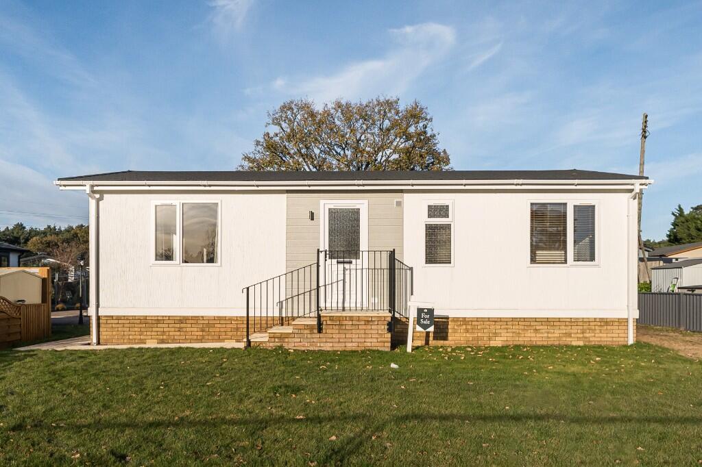 Main image of property: Hogmoor Road,
Whitehill,
Bordon,
GU35 9HW