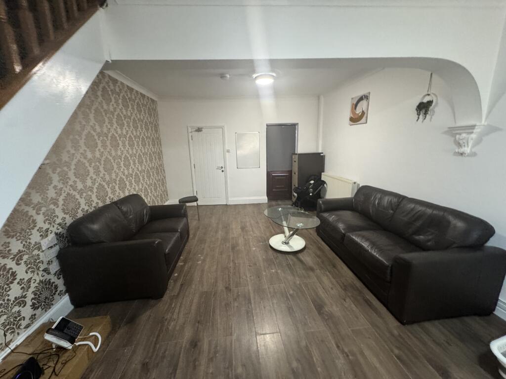 Clark Road, Wolverhampton - View 5