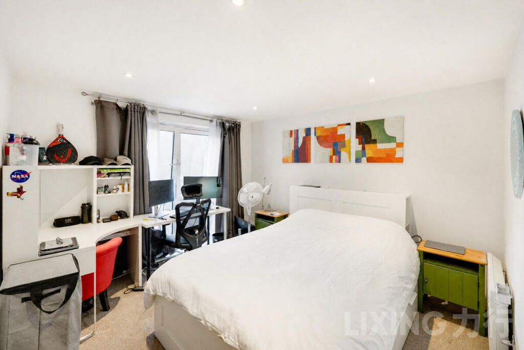 Apartment in London, Tachbrook Estate, Millbank - More