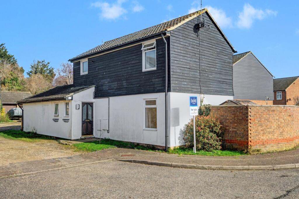 Main image of property: Cawkwell Close, Chelmer Village, Chelmsford, CM2