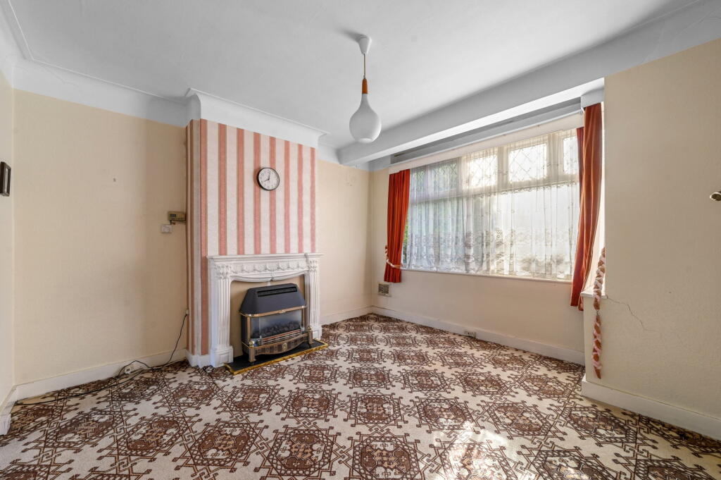 House in Ilford - More