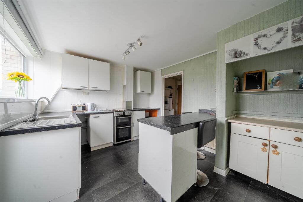 Wilton Avenue, Kidderminster photo 3