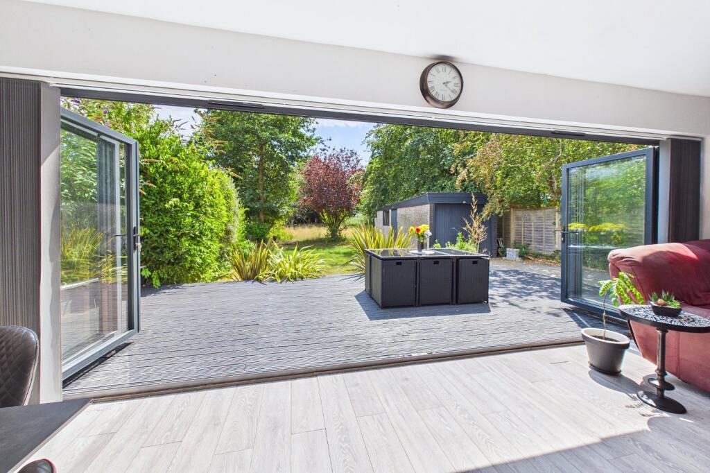 Anvil Crescent, Broadstone, Dorset, BH18 photo 5