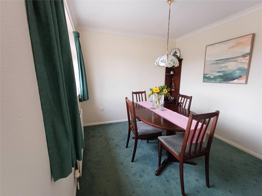 Elizabeth Avenue, Bridport, Dorset, DT6 photo 5