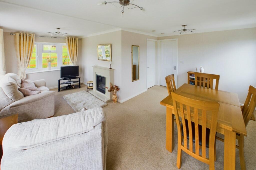 Elmtree Avenue, Tickenham, Clevedon, North Somerset, BS21 photo 3