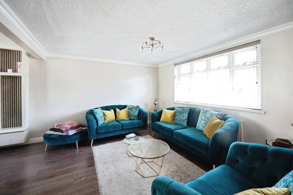 House in London - View 3