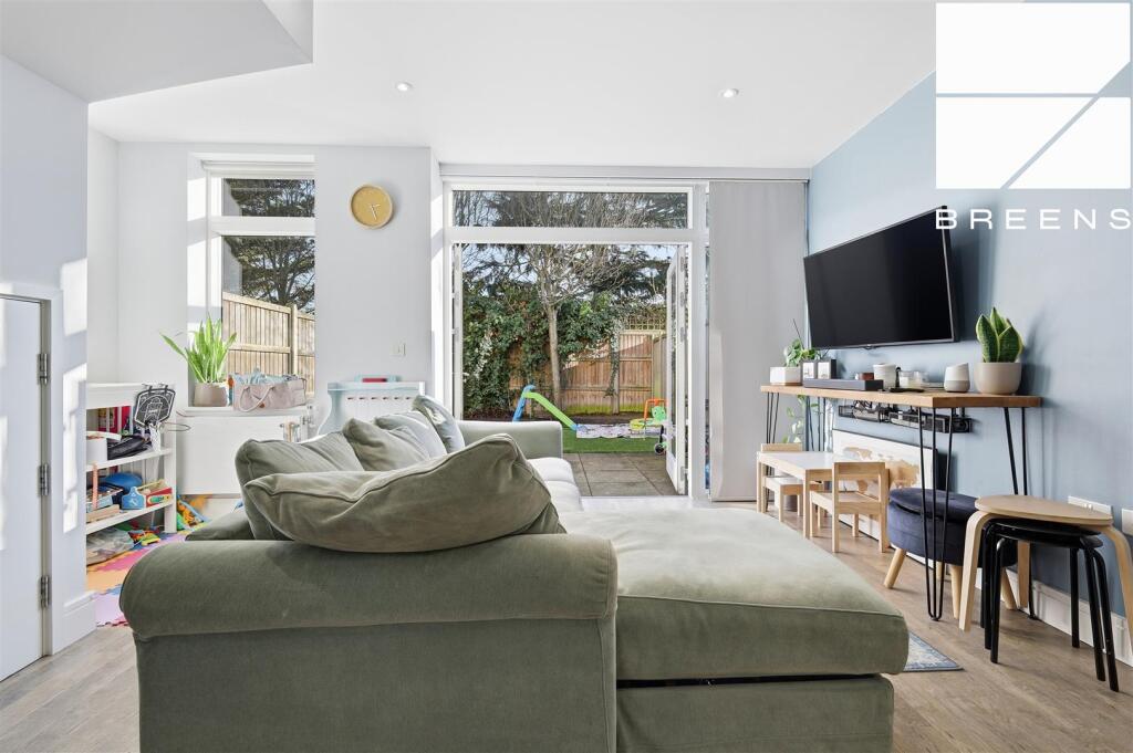 House in London - More