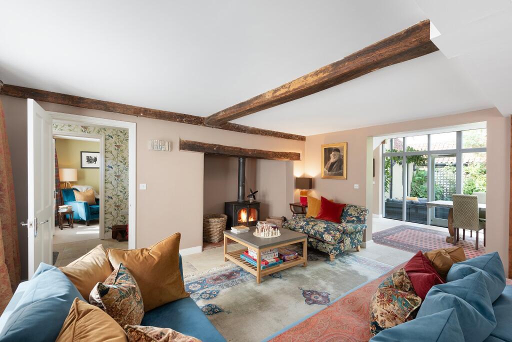 House in Ipswich - View 2