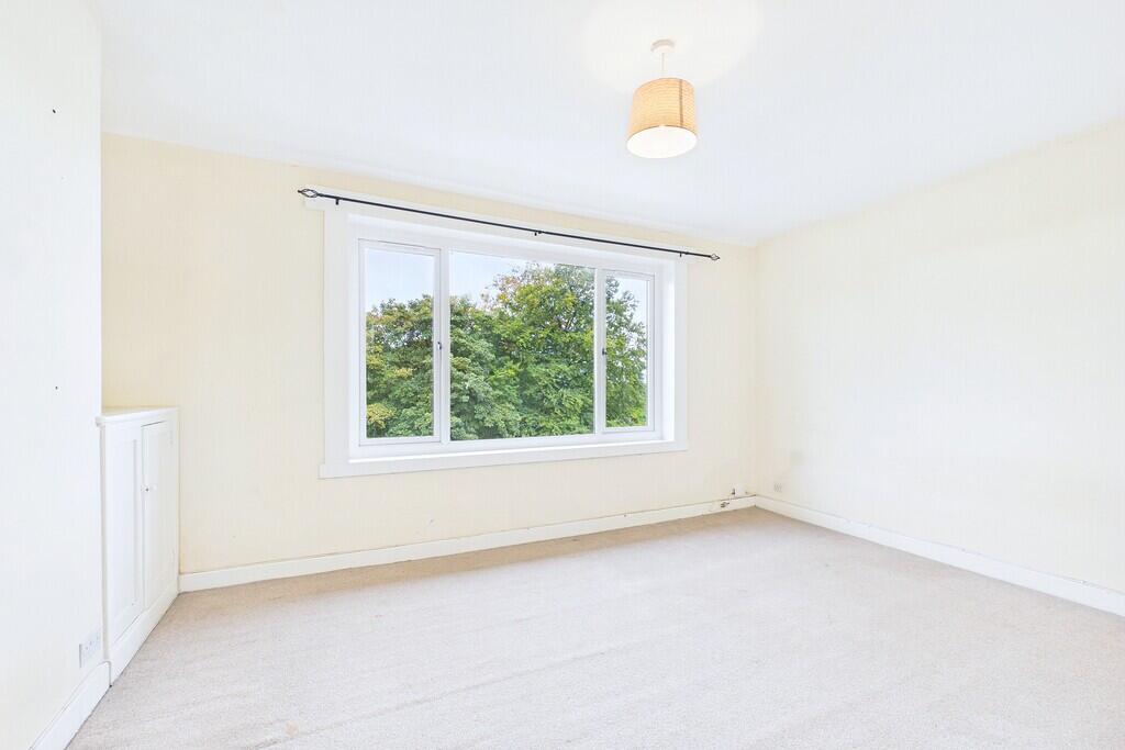 Apartment in Glasgow - View 2