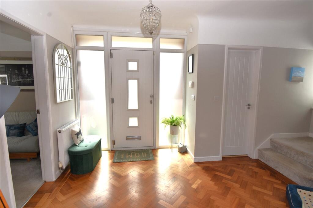 House in Wirral, Liverpool City Region - More