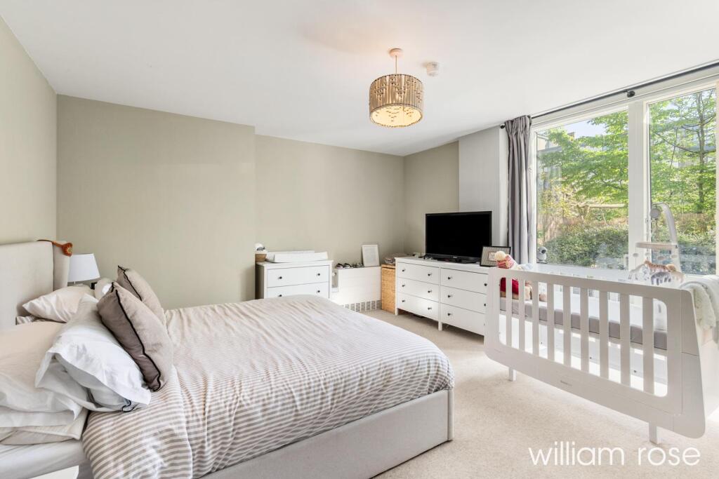 Apartment in London - View 3